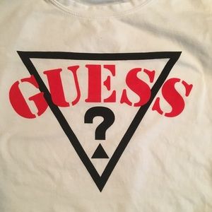 White Guess fitted tee logo tee.